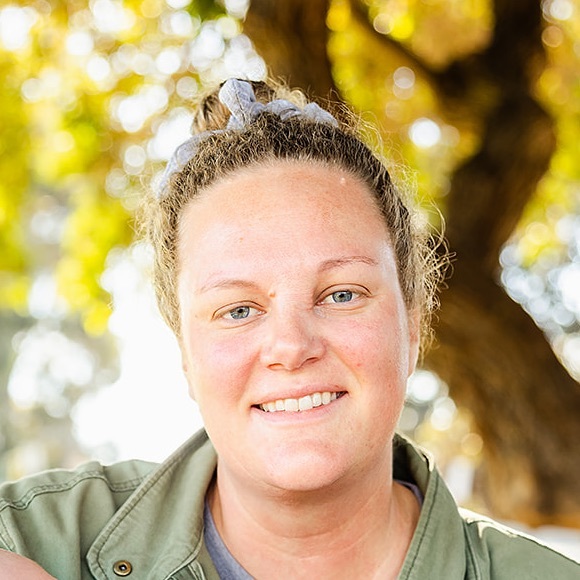 Meet your Posher, Monica - Picture 1 of 1